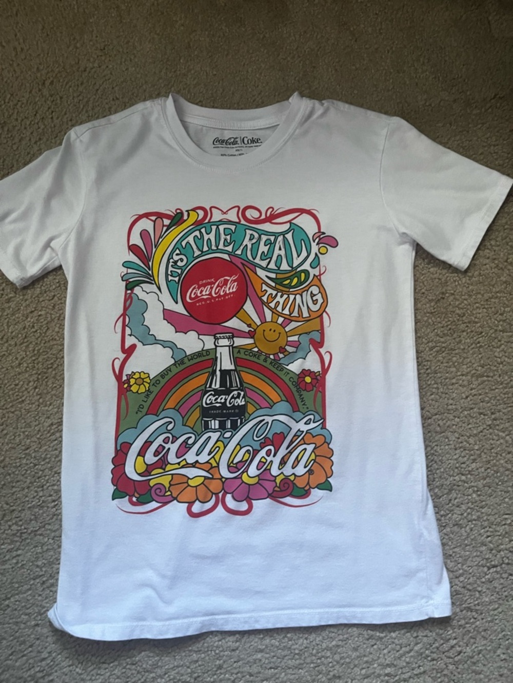 Womens Coca Cola tee retro small